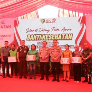 Polda Sulut Serahkan 200 Paket Bansos kepada Pengemudi Ojol