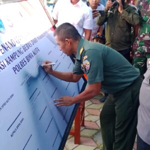 Sat Narkoba Polres Bima Kota Gelar Deklarasi Kampung Bebas dari Narkoba di Kelurahan Lewirato