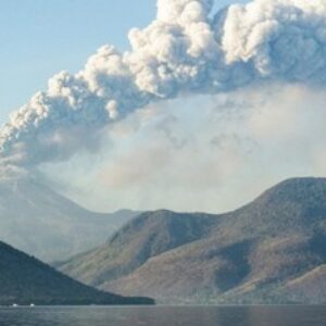 Gunung Lewotobi Laki-laki Erupsi, Polda NTT Imbau Masyarakat Tingkatkan Kewaspadaan