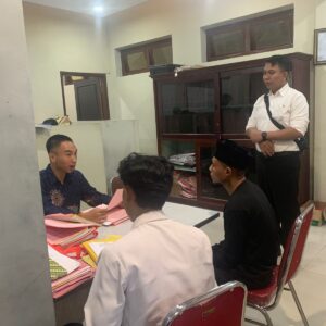Tuntaskan Kasus Penggelapan, Unit 1C Reskrim Polres Dompu Serahkan Tersangka ke Kejaksaan