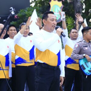 Kapolri Hadiri CFD Bhayangkara Sport Day, Sapa Warga di Bundaran HI