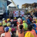 Aksi Sosial Polres Lobar Sentuh Pekerja Pelabuhan Lembar