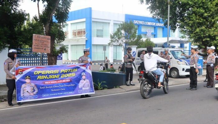 Polres Lombok Barat Tindak Pelanggaran Lalu Lintas di Jalan Yos Sudarso, Lembar