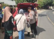 Kapolsek Hu’u Jenguk Korban Laka Lantas, Antar Salah Satu Pasien Pulang ke Rumah