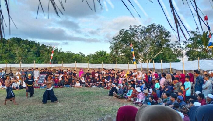 Sinergi Budaya dan Keamanan Warnai Peresean di Lombok Barat