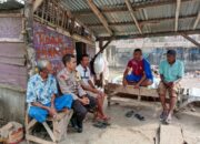 Laksanakan Jum’at Curhat, Bhabinkamtibmas Polres Bima Kota Sosialisasikan Bahaya TPPO dan Narkoba di Kelurahan Ule