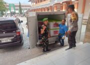 Polsek Praya Dukung Program Pemerintah: Bhabinkamtibmas Kelurahan Renteng Dampingi Penyaluran Makan Bergizi Gratis.