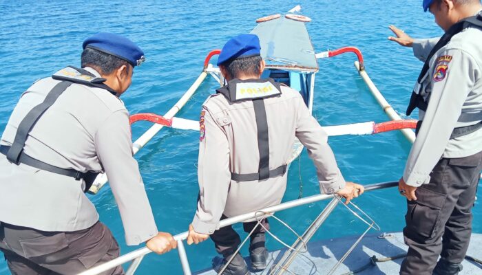 Jaga Laut Tetap Aman, Polairud Patroli Rutin di Perairan Sekotong