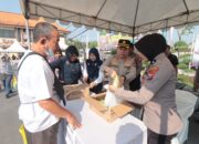 30 Ton Beras Ludes dalam 3 Jam, Pasar Murah Polres Bojonegoro Diserbu Warga