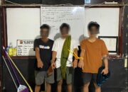 TIGA TERDUGA PELAKU PENGEDAR SABU DIAMANKAN TIM GABUNGAN POLSEK PEKAT DAN SATRESNARKOBA POLRES DOMPU