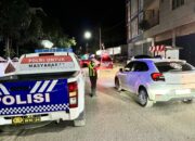 Blue Light Patroli dan Strong Point Malam, Sat Lantas Polres Dompu Jaga Kamseltibcar Lantas