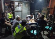 Bersama Warga Polsek Taliwang Jaga Keamanan, Antisiapasi Gangguan Kamtibmas