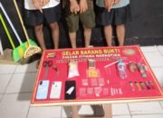 SATRESNARKOBA POLRES DOMPU UNGKAP KASUS NARKOTIKA, AMANKAN 3 TERDUGA PELAKU DAN SABU 1,70 GRAM
