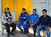 Melalui Program Binmas, Satpolairud Polres Bima Sambangi Warga Pesisir dan Sampaikan Himbauan Keselamatan Beraktifitas di Laut