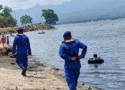 Pantau Aktivitas dan Berikan Rasa Nyaman Bagi Masyarakat Yang Menikmati Liburan Satpolairud Polres Bima Gelar PAM Wisata di Pantai Kalaki