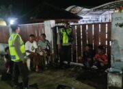Personel Piket Jaga Polsek Jereweh Intensifkan Patroli Dialogis Selama Shalat Tarawih
