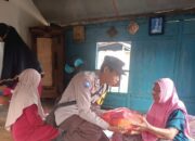 Berbagi di Bulan Penuh Berkah, Bhabinkamtibmas Polsek Woha Salurkan Bantuan Sembako Bagi Lansia di Desa Binaannya