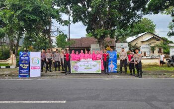 Polres Lombok Timur Rutin Bagikan Takjil, Wujud Kepedulian di Bulan Ramadhan