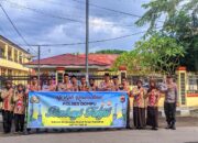 Berbagi Berkah Ramadhan, Sat Binmas Polres Dompu Bagikan Takjil Gratis kepada Pengguna Jalan