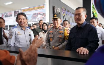 Kapolda NTB Bersama Forkopimda Pantau Arus Mudik di Terminal Mandalika, Pastikan Keamanan Penumpang