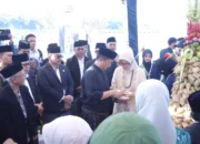 Lebaran Topat 2026: Ribuan Warga Padati Senggigi dalam Balutan Tradisi Sasak yang Sakral