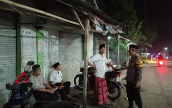 Bhabinkamtibmas Desa Penujak Intensifkan Sambang dan Silaturahmi, Ajak Warga Jaga Kamtibmas