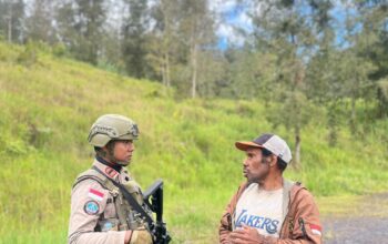 Jaga Aktivitas Warga, Satgas Damai Cartenz Gencarkan Patroli Taktis di Sinak