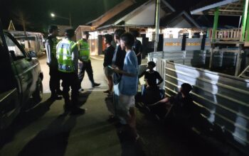 Polsek Taliwang Gencarkan Patroli Dialogis, Ajak Warga Aktif Jaga Kamtibmas