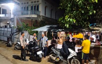 Polsek Langgudu Gelar Patroli Blue Light Cipkon, Sasar Pemuda dan Warga di Tiga Desa