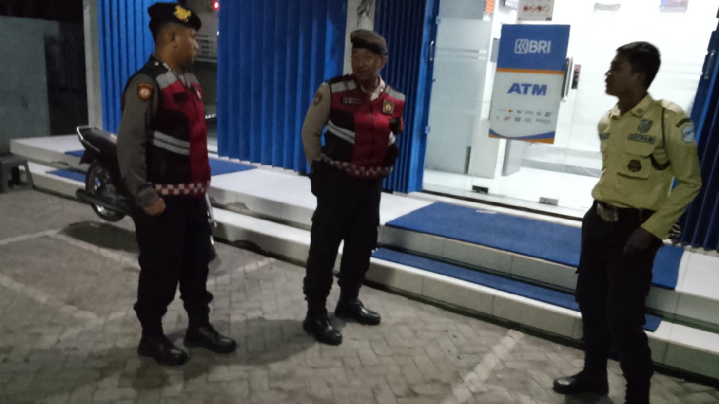 Pastikan Kondusivitas Wilayah, Polres Lombok Barat Siagakan Pasukan Cegah Niat Pelaku Kejahatan Malam Hari