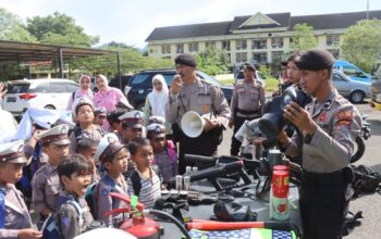 Outing Class di Polres, Anak TK Kemala Bhayangkari Belajar Tugas Polisi