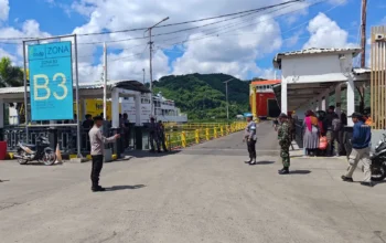 Polsek Kawasan Pelabuhan Lembar Intensifkan Pengamanan KMP Atyana Guna Pastikan Kelancaran Penyeberangan Lembar-Padangbai