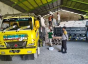 Sinergi Polri dan Petani: Puluhan Ton Jagung dari Mareje Timur Resmi Disalurkan ke Gudang Bulog
