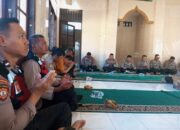 Personel Polres Lombok Timur Gelar Pembinaan Rohani dan Mental di Musholla Al-Ishlah