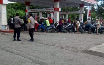 Personel Polsek Jerowaru Laksanakan Monitoring SPBU Sepapan, Antisipasi Gangguan Kamtibmas dan Kebakaran