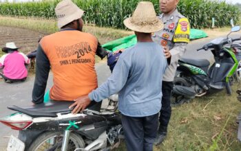 Bhabinkamtibmas Desa Bagik Papan Perkuat Kamtibmas Lewat Silaturahmi dan Imbauan ke Warga