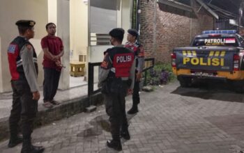 Polres Lombok Barat Patroli di Pemukiman Padat Penduduk
