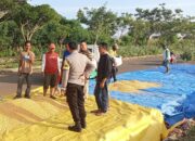 BHABINKAMTIBMAS DESA HU’U DAMPINGI PETANI JAGUNG, DUKUNG KETAHANAN PANGAN DAN KEMANDIRIAN EKONOMI WARGA