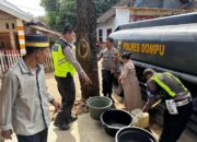 Wujud Kepedulian Polri, Satlantas Polres Dompu Salurkan Air Bersih kepada Warga Pajo