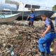 “Polisi Peduli” Satpolairud Polres Bima Kabupaten Bersihkan Tumpukan Sampah di Dermaga Tradisional Bajo