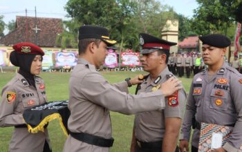 Kapolres Bima Kota Sematkan Pangkat Baru kepada Sejumlah Personel, Tegaskan Amanah Lebih Besar