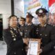 Polres Sumbawa Barat Gelar Syukuran Hari Bhayangkara ke-80, Personel Berprestasi Terima Penghargaan