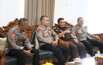Pererat Sinergitas dan Solidaritas, Kapolres Bima Kabupaten Silaturahmi Ke Kejaksaan Negeri Bima dan Kodim 1608/Bima