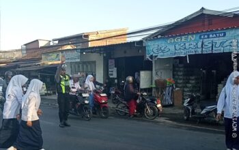 Satlantas Polres Dompu Intensifkan Strong Point Pagi, Wujudkan Kamseltibcarlantas yang Aman dan Humanis