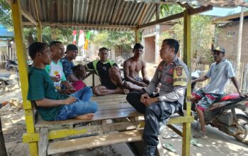 BHABINKAMTIBMAS POLSEK HU’U PERERAT KEMITRAAN DENGAN WARGA MELALUI SAMBANG DAN SILATURAHMI, AJAK MASYARAKAT JAGA KAMTIBMAS DAN TOLAK NARKOBA