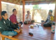 Bhabinkamtibmas Desa Semaya Bersama Kades Silaturahmi dengan Warga, Ajak Jaga Kamtibmas