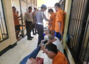 Wakapolres Sumbawa Barat Bersama Piket Jaga Lakukan Pengecekan dan Pembinaan Warga Rutan Polres KSB