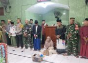 Hadiri Peringatan Maulid Nabi SAW di Masjid Baiturrahman, Bhabinkamtibmas Desa Langam Pererat Silaturahmi dengan Warga