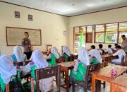 Cegah Kenakalan Remaja Satbinmas Polres Bima Kabupaten Laksanakan Sosialisasi di SMA Negeri I Belo