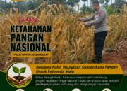 Dukung Astacita, Polsek Palang Polresta Tuban Pantau Langsung Lahan Jagung milik warga Desa Wangun